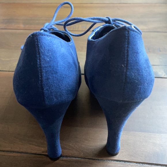 Fioni Navy Suede Oxford Booties - Picture 4 of 8